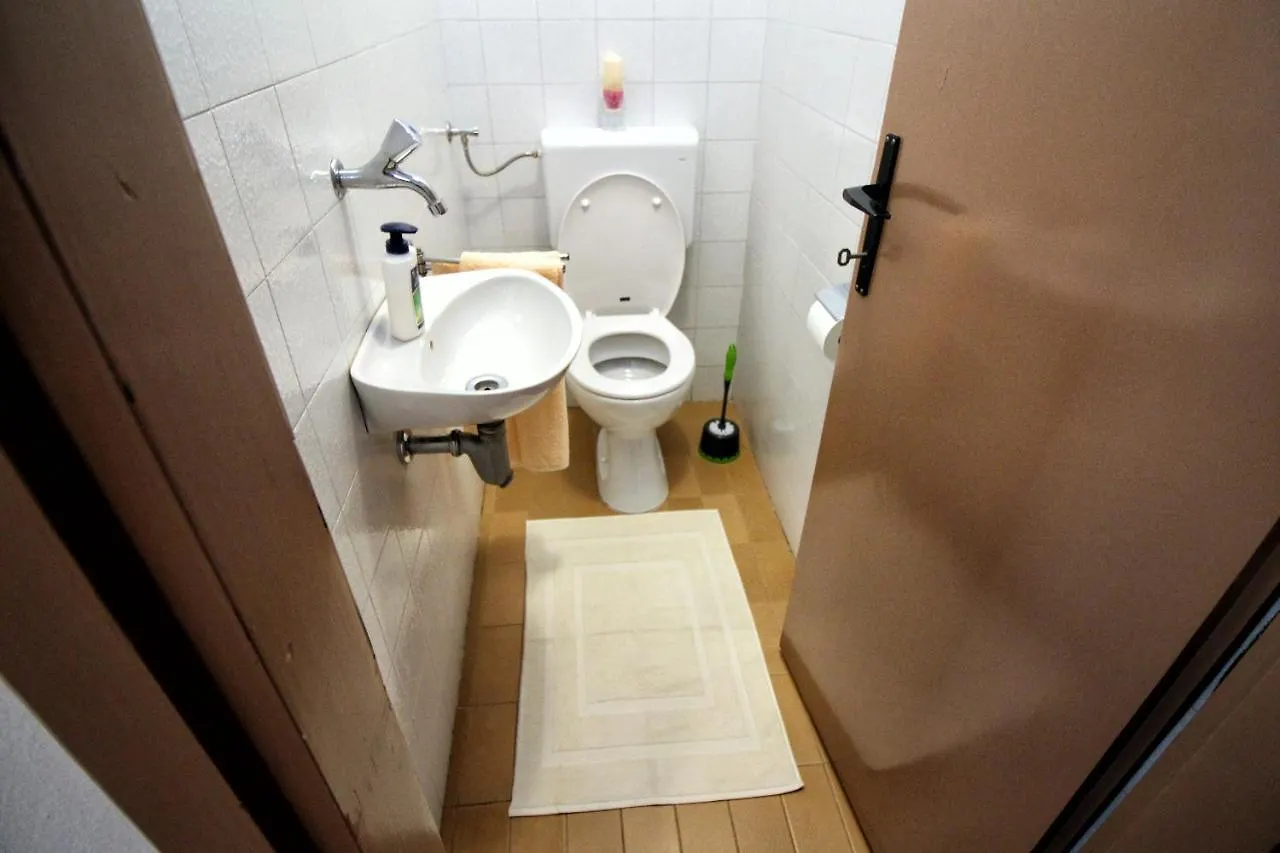 Apartment Karla Ρόβινι 0*,