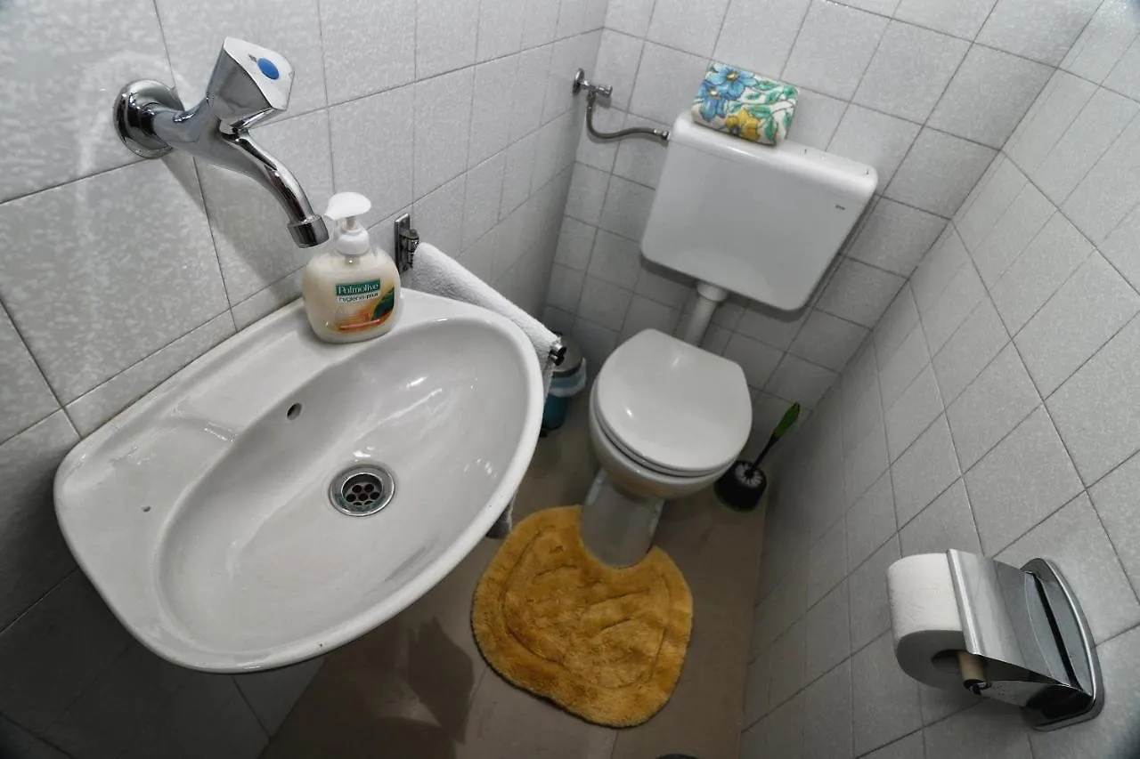 Apartment Karla Ρόβινι