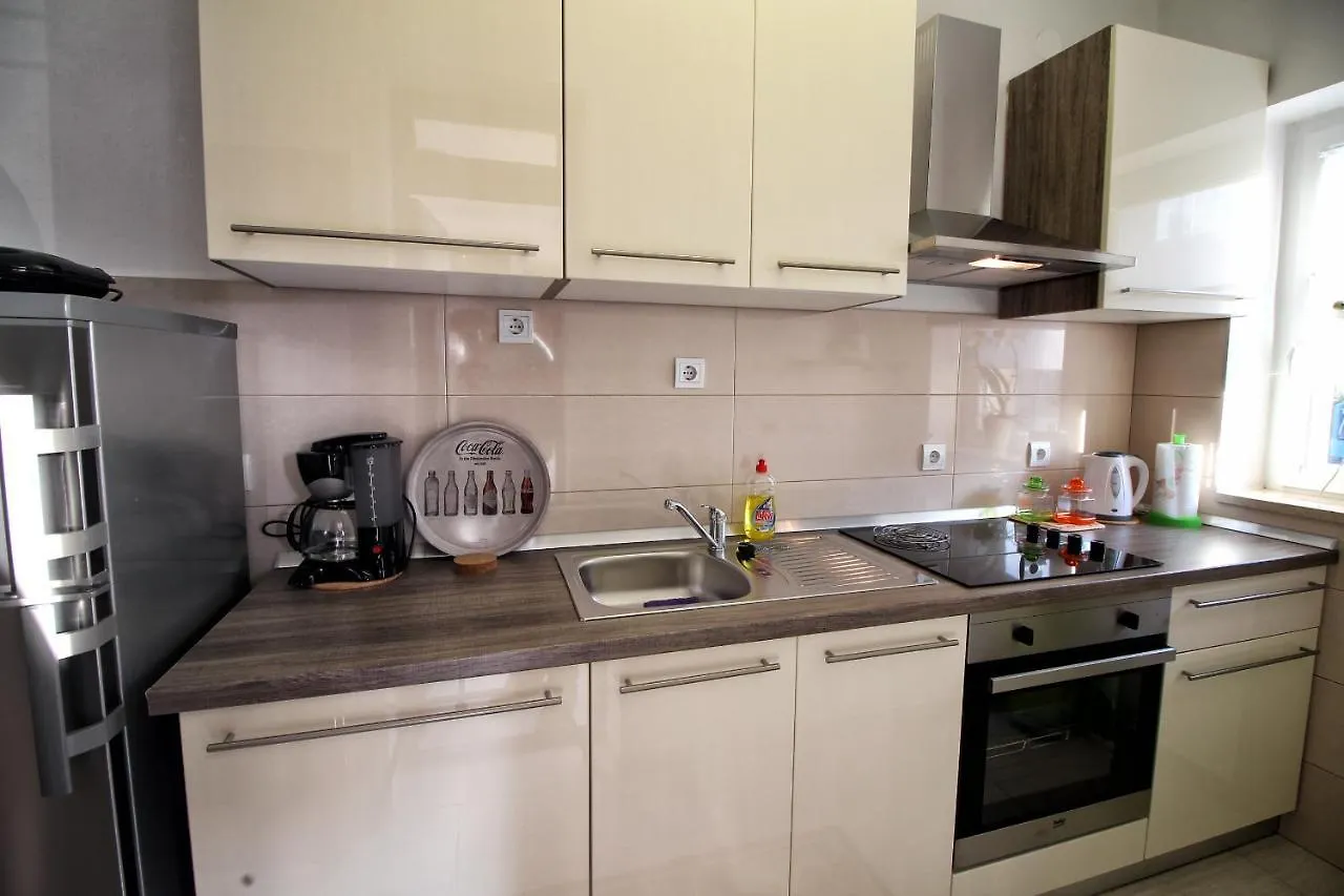 Apartment Karla Ρόβινι